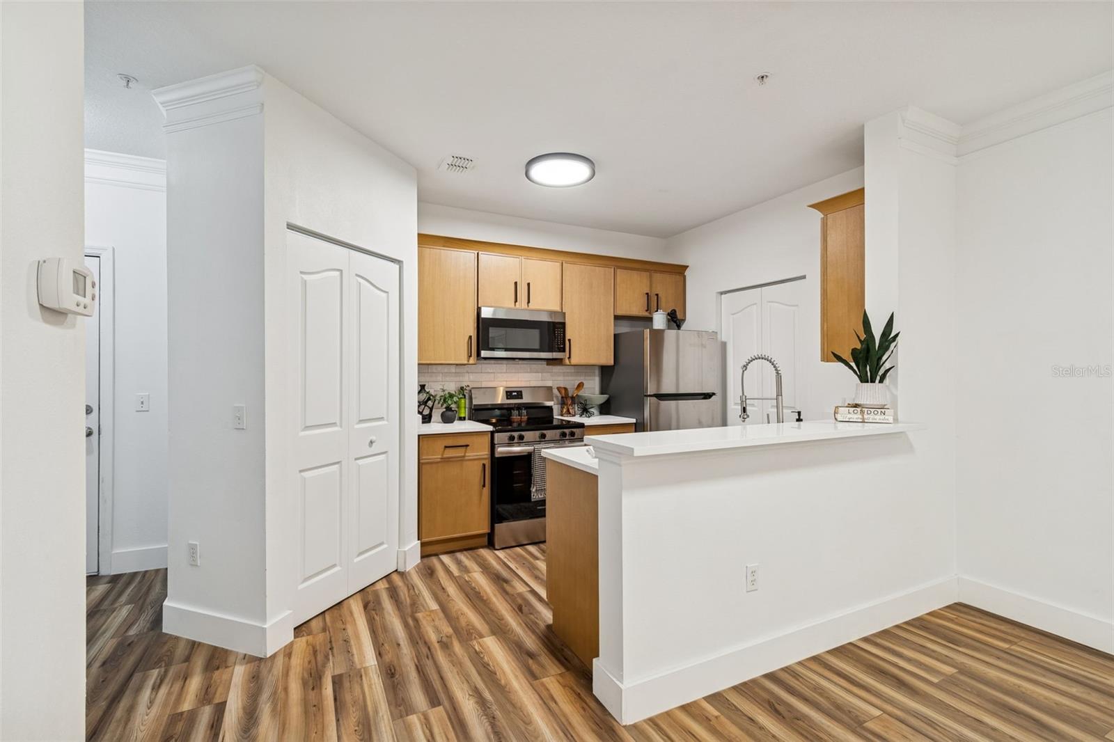 4207 S DALE MABRY HIGHWAY 9207