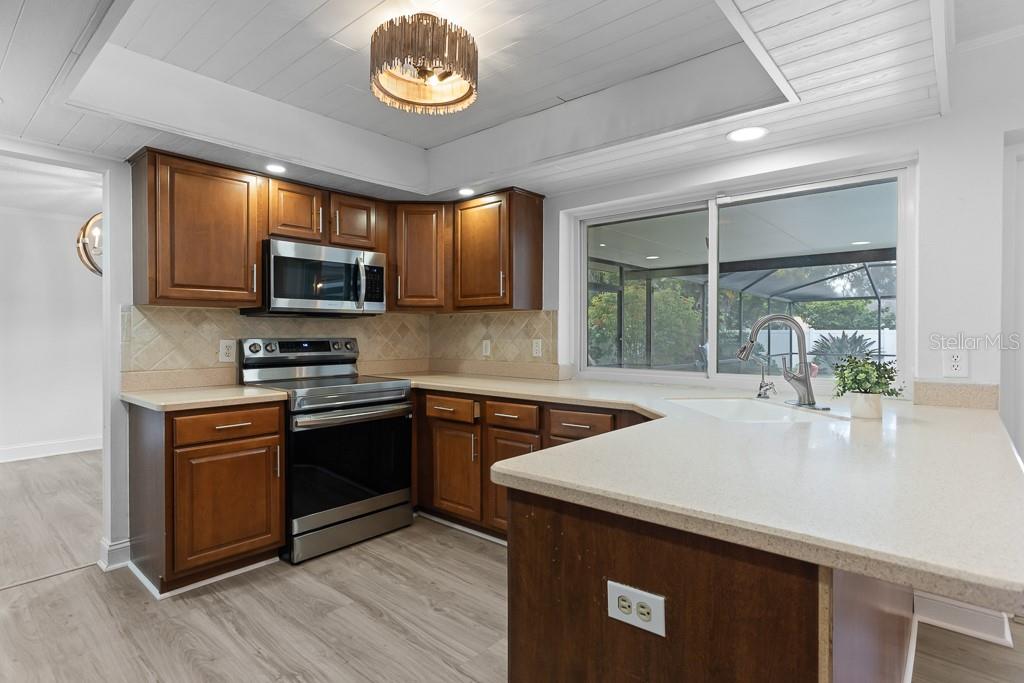 BLOOMINGDALE OAKS - Residential