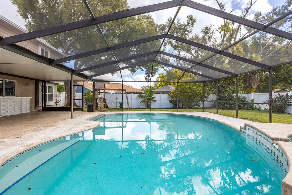 BLOOMINGDALE OAKS - Residential