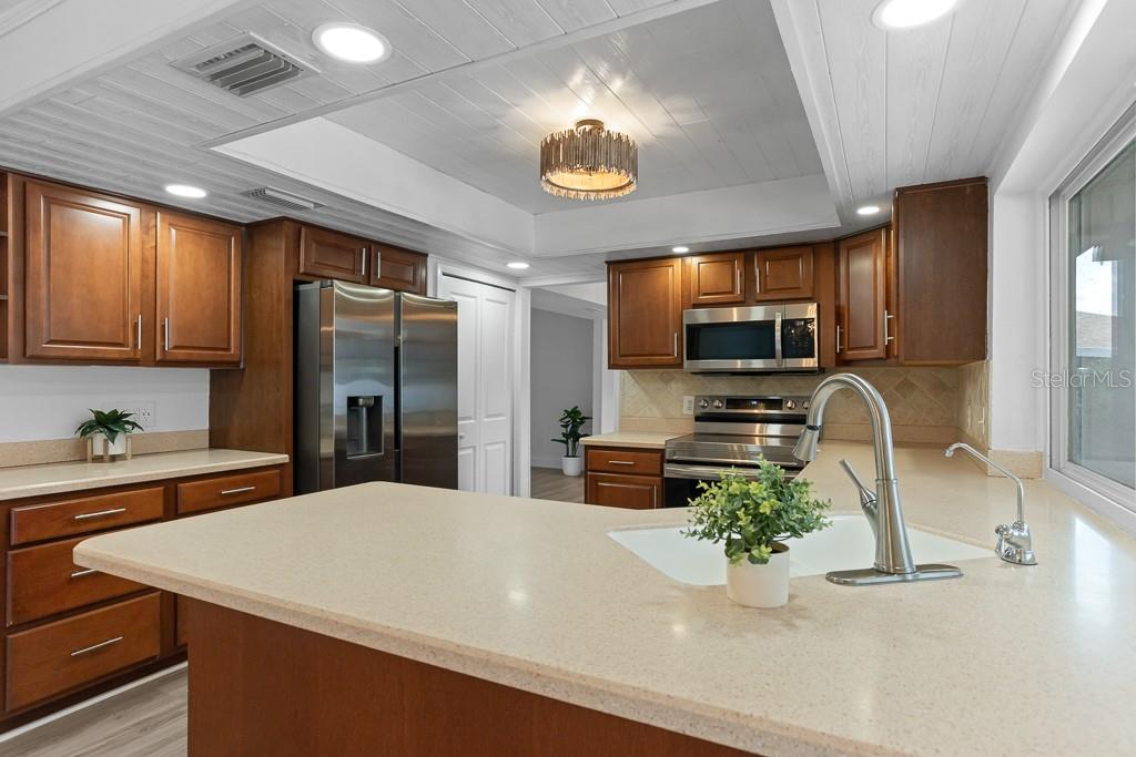 BLOOMINGDALE OAKS - Residential