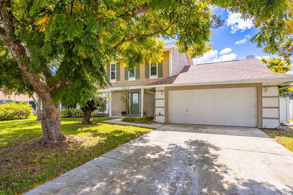 BLOOMINGDALE OAKS - Residential