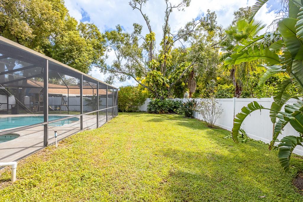 BLOOMINGDALE OAKS - Residential