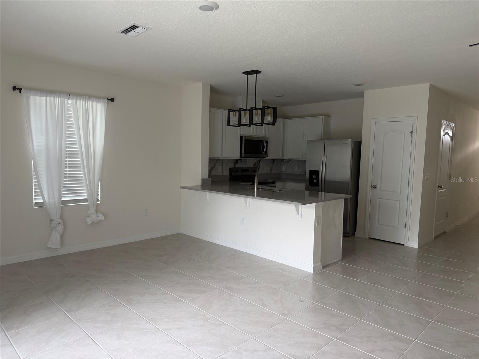 DANBURY/RIDGEWOOD LKS - Residential Lease