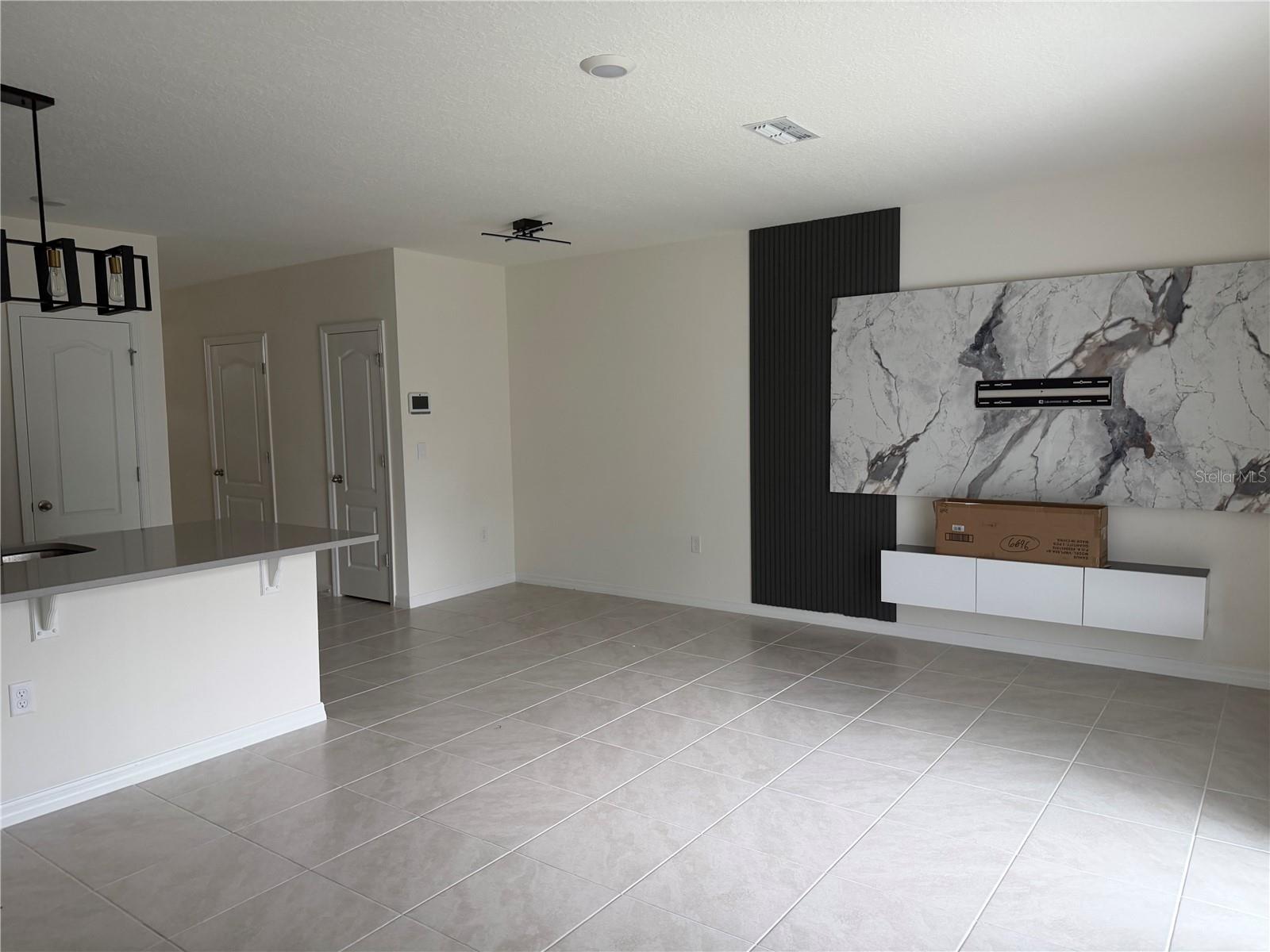 DANBURY/RIDGEWOOD LKS - Residential Lease