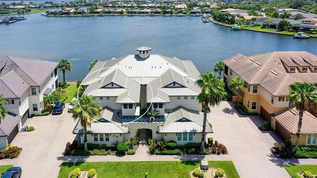 Photo of 1041 Riverscape Street #1041, Bradenton, FL 34208 (MLS # A4703199)