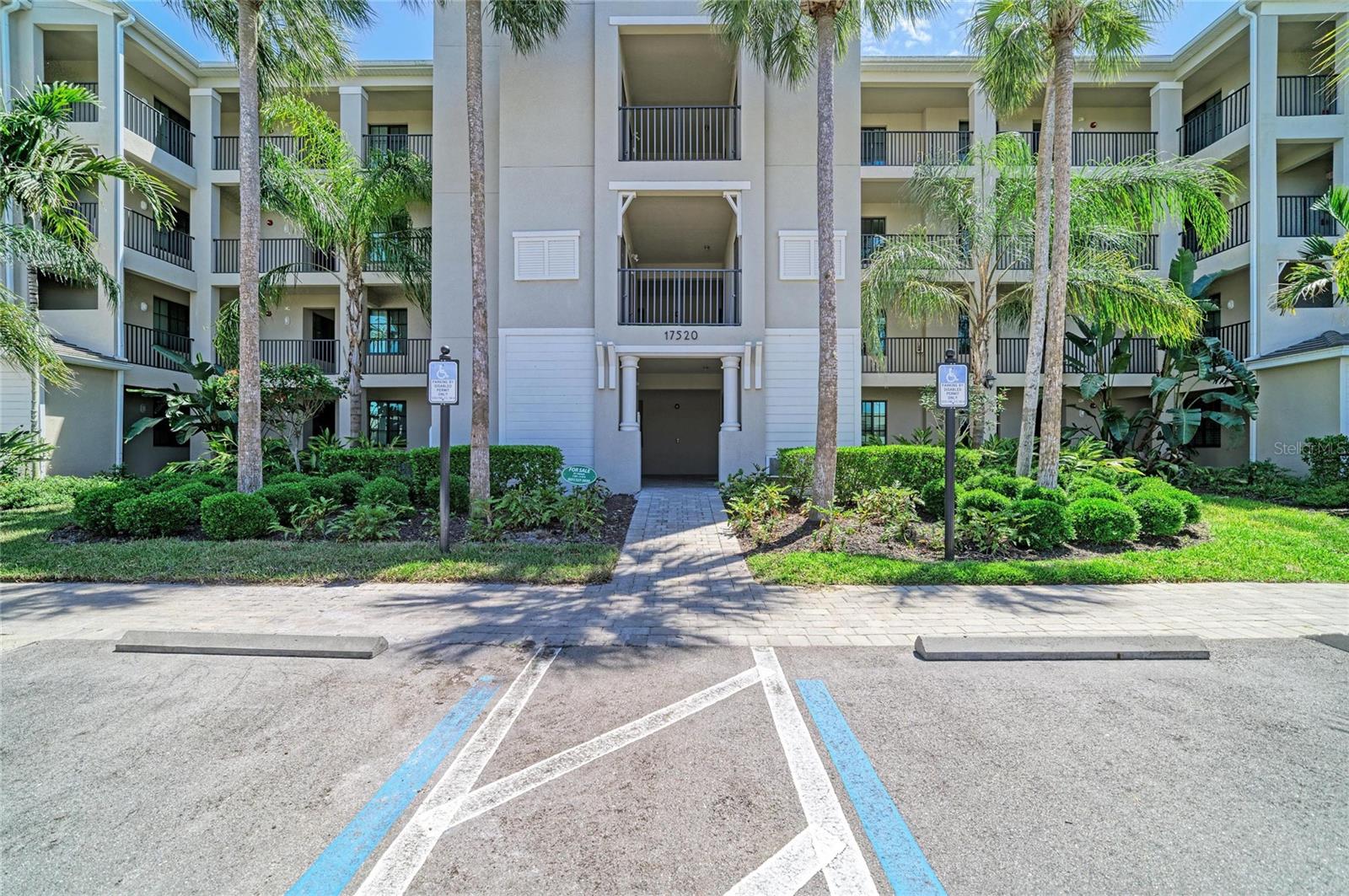 LAKEWOOD NATIONAL - Residential