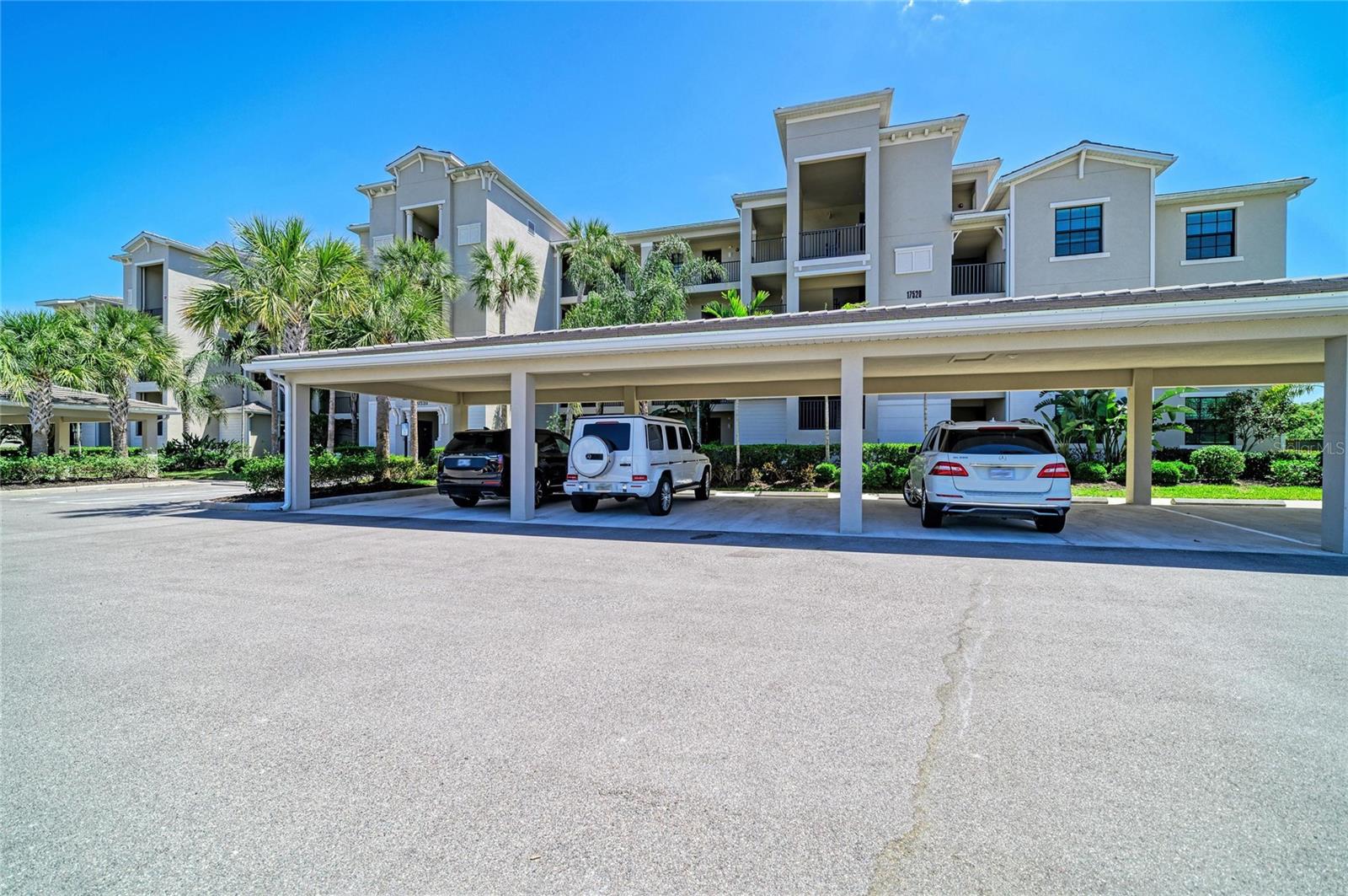 LAKEWOOD NATIONAL - Residential
