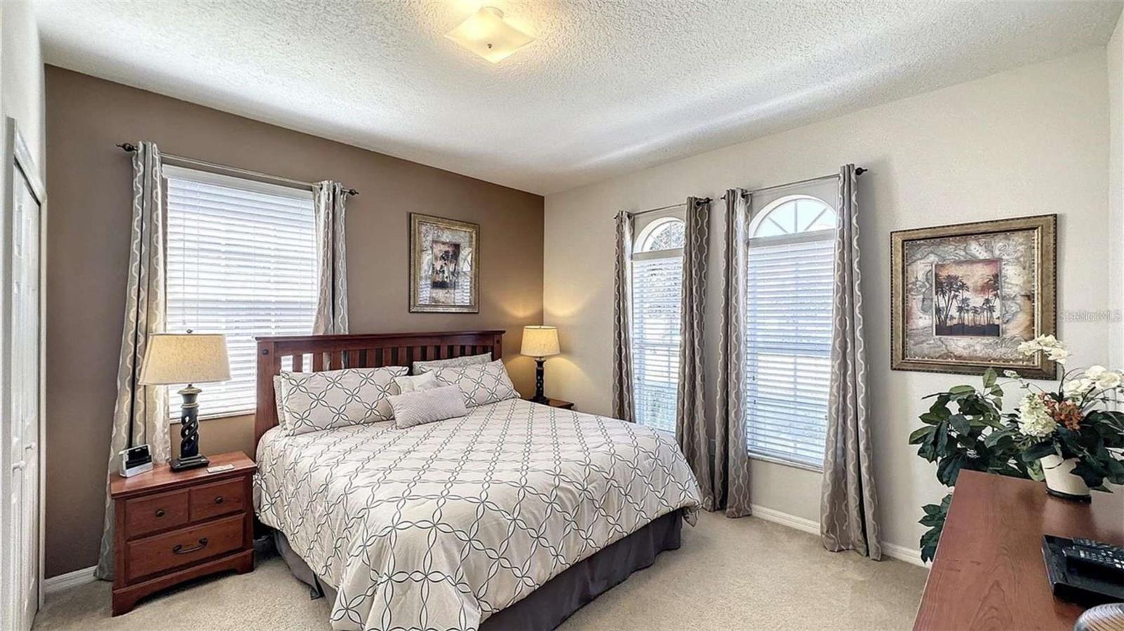 CALABAY PARC AT TOWER LAKE - Residential