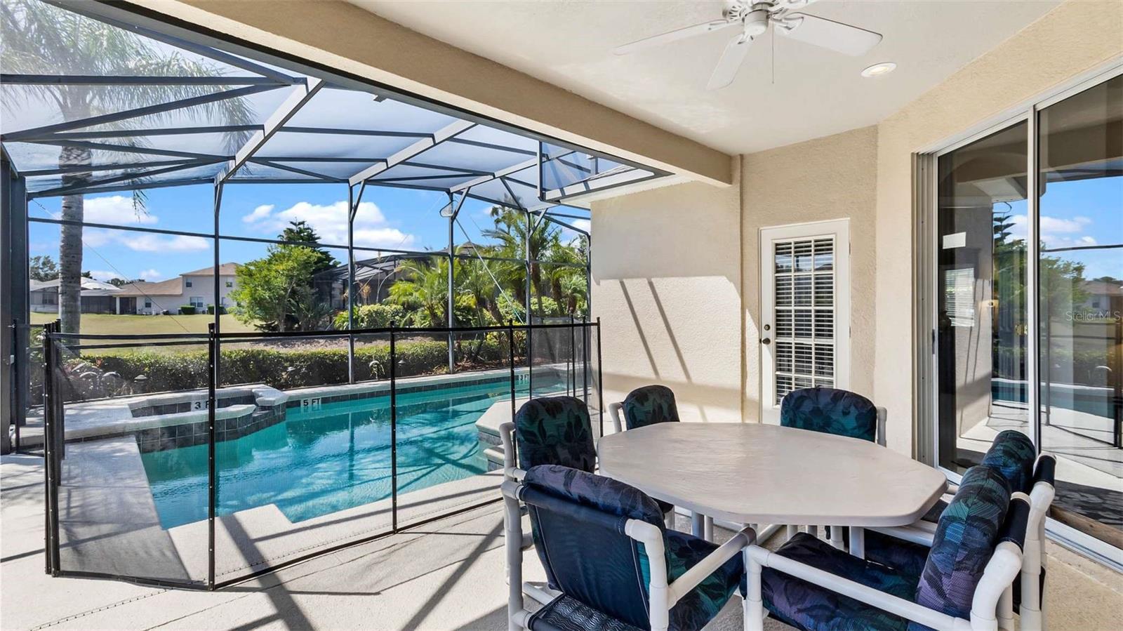 CALABAY PARC AT TOWER LAKE - Residential