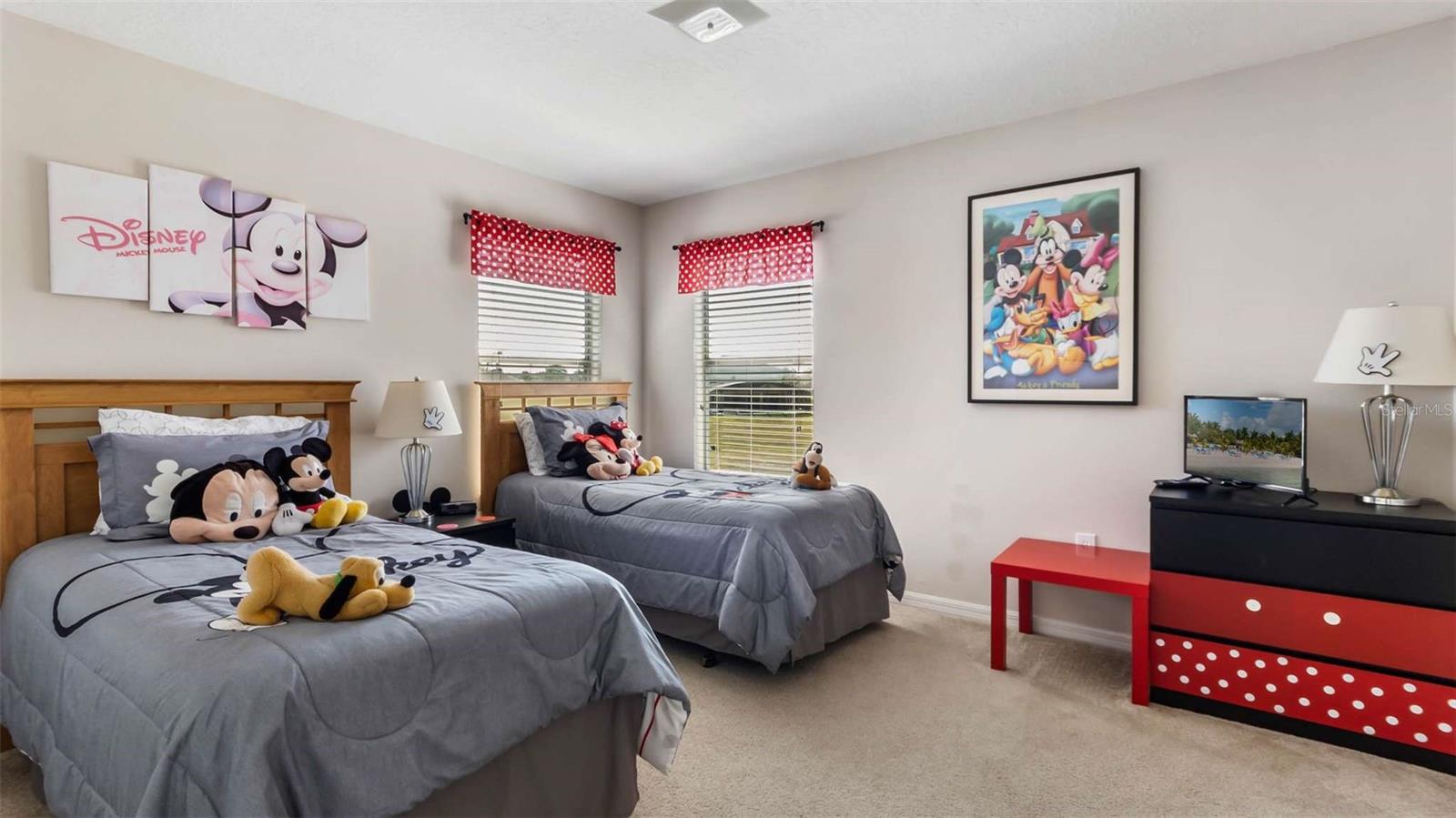 CALABAY PARC AT TOWER LAKE - Residential