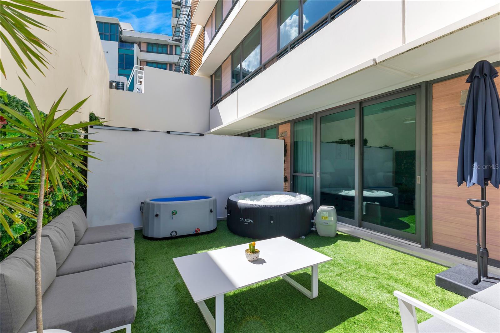 LA CIUDADELA DE SANTURCE - Residential Lease