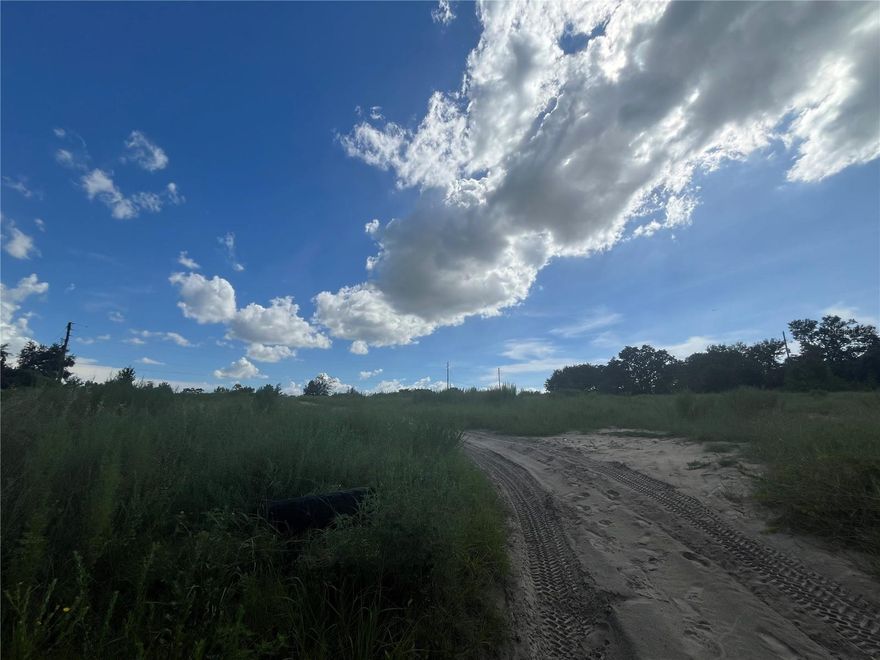 10 acres of vacant land in Apopka located in the growing area of Rock Springs! Lot is buildable. Water and sewer are near by. Conveniently located near state parks, major highways, shopping and dining. View this property today!