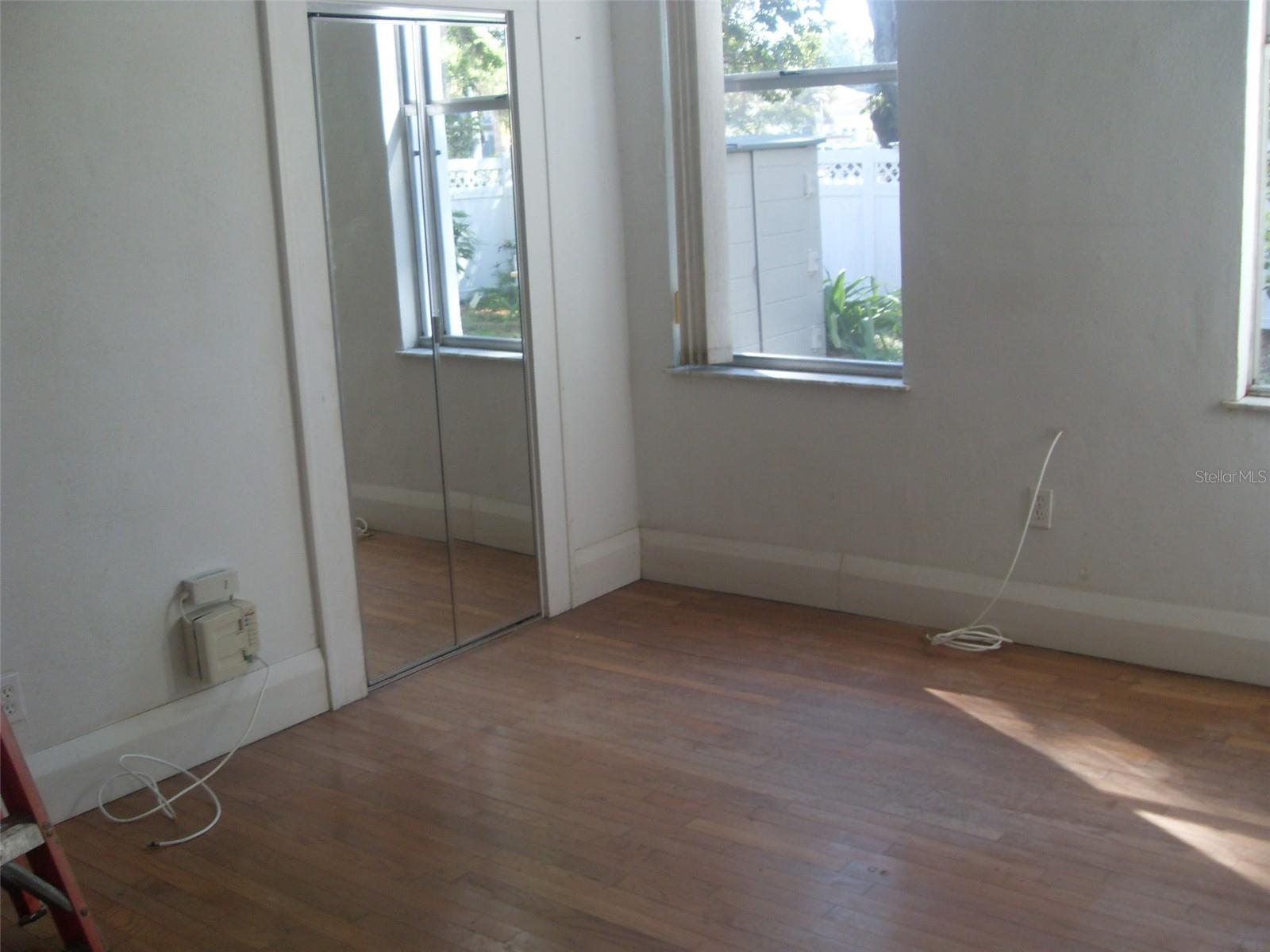N S JONES ADD TO MANATEE - Residential Lease