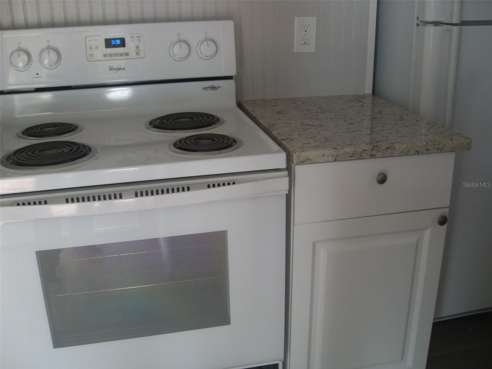 N S JONES ADD TO MANATEE - Residential Lease