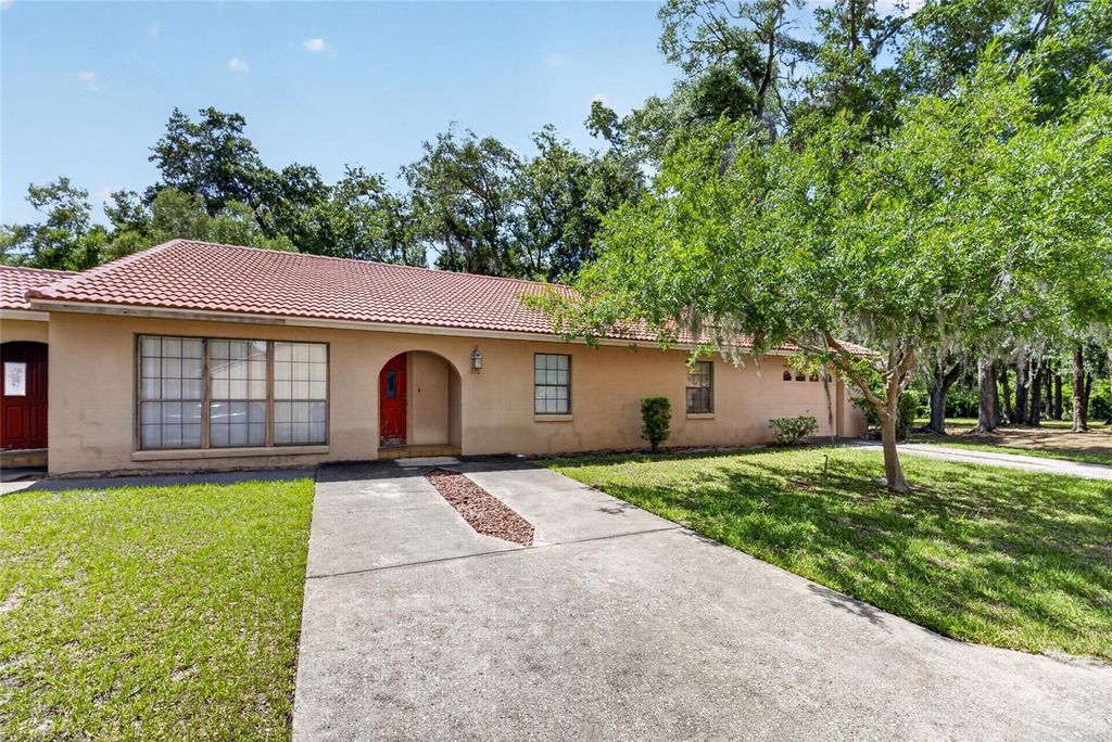 Photo of 1820 SW 35th Avenue, Ocala, FL 34474 (MLS # OM725277)