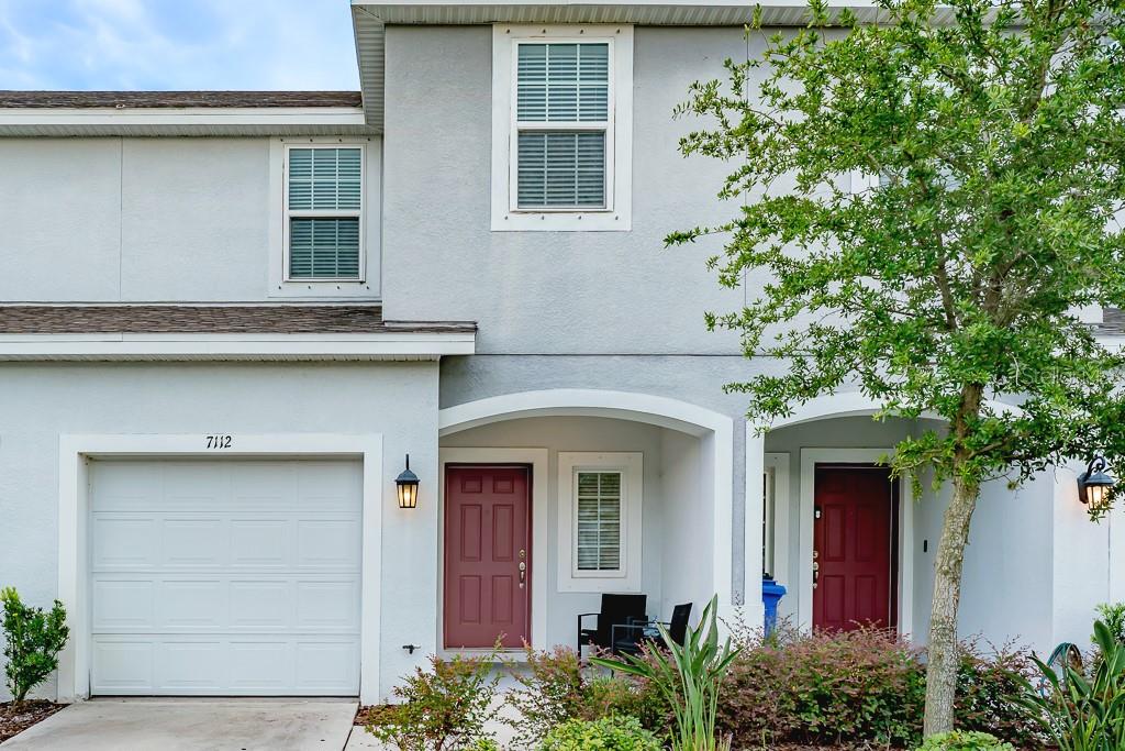 Welcome to your new home in the heart of Riverview, Florida! This spacious 3-bedroom, 2.5-bath townhome offers 1,400 sq. ft. of comfortable living space and is perfectly located just minutes from Tampa, major highways, shopping, dining, and entertainment.
Step inside to an open floor plan featuring living and dining area, a modern kitchen with ample cabinetry, granite countertops, and pantry. Upstairs, you’ll find three generously sized bedrooms, including a private primary suite with a walk-in closet and en-suite bath.
Enjoy relaxing evenings in your backyard with a serene pond view, or take advantage of the attached one-car garage for parking and extra storage. With its ideal location, thoughtful layout, and peaceful setting, this townhome is the perfect blend of comfort and convenience.