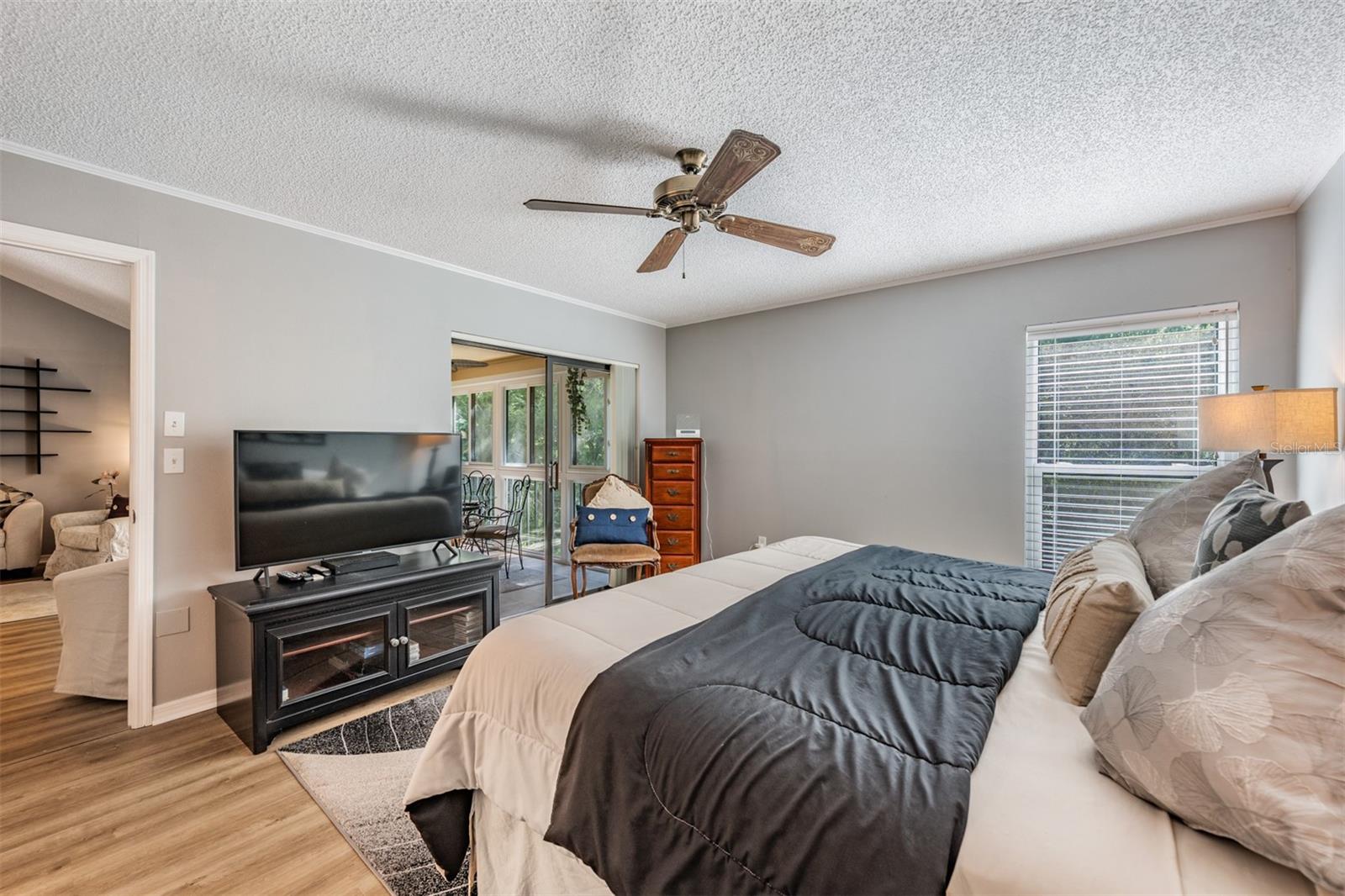 EL PASADO A CONDO - Residential