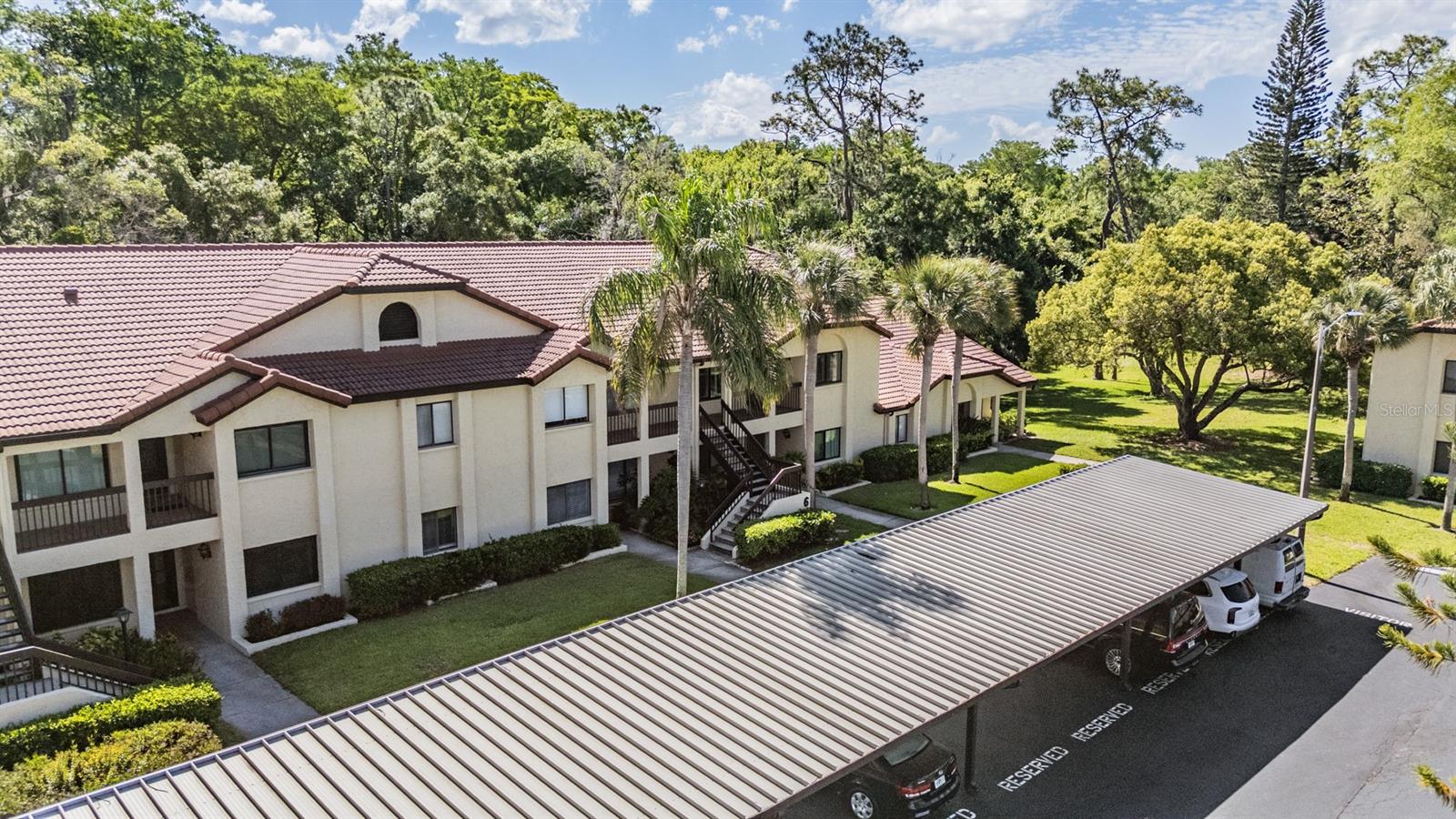 EL PASADO A CONDO - Residential