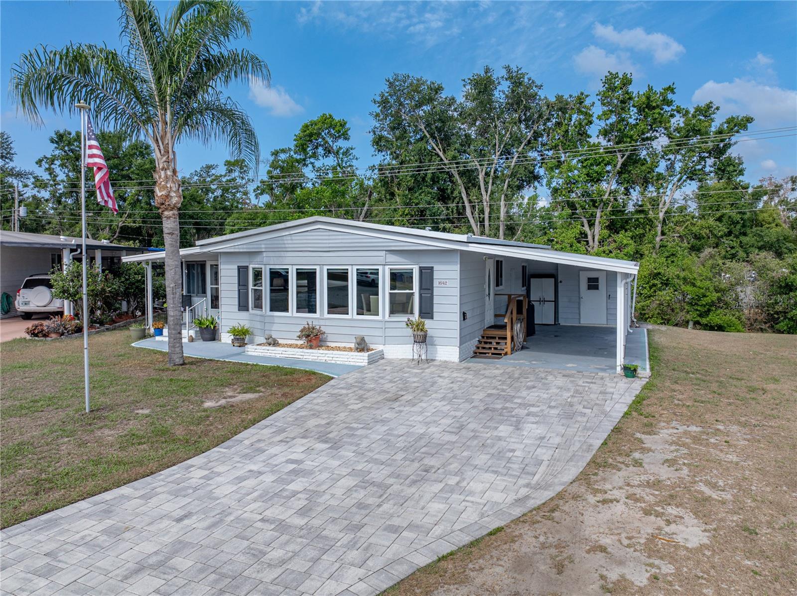 1642 TALLY HO DRIVE