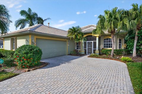 Photo of 5121 Flagstone Drive, Sarasota, FL 34238 (MLS # A4675325)