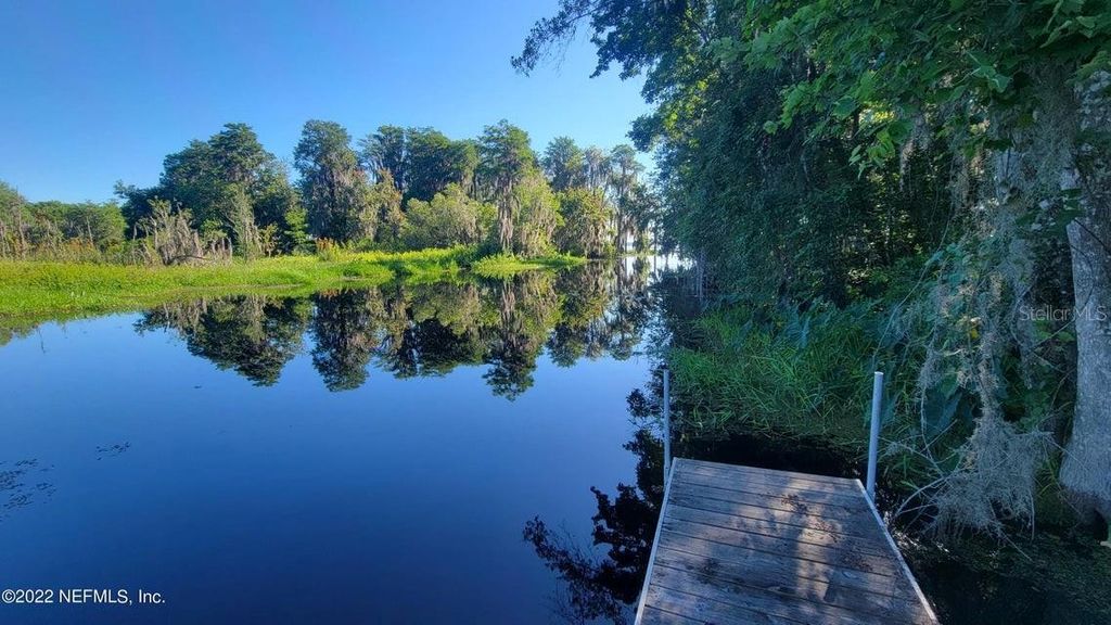 Photo of 6930 223rd St NE, Melrose, FL 32666 (MLS # GC535956)