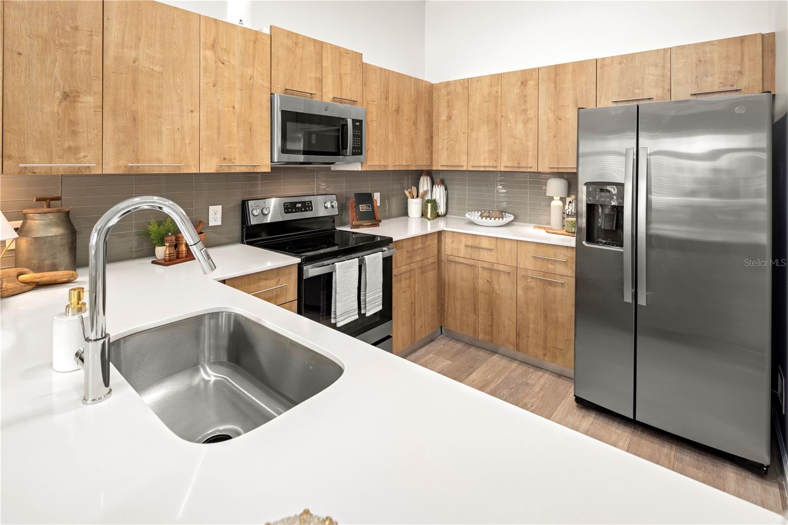 ARTEGON - Residential Lease