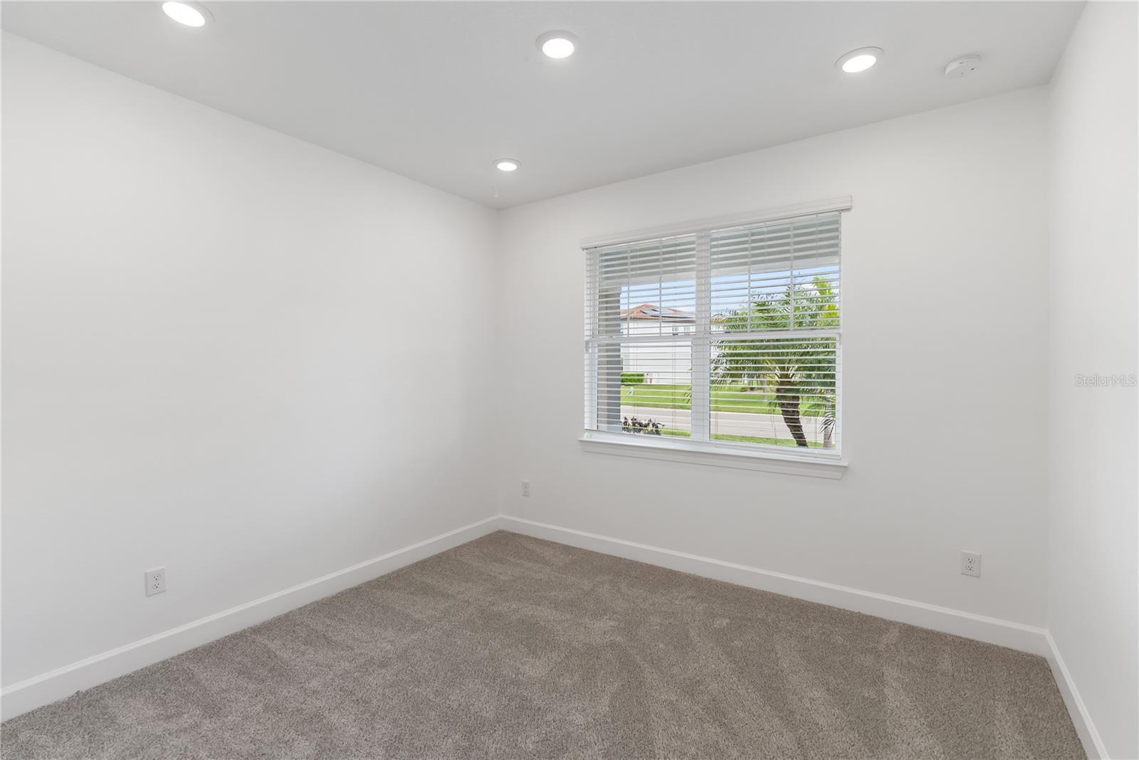 SAVANNA AT LAKEWOOD RANCH PH III 3ABD - Residential