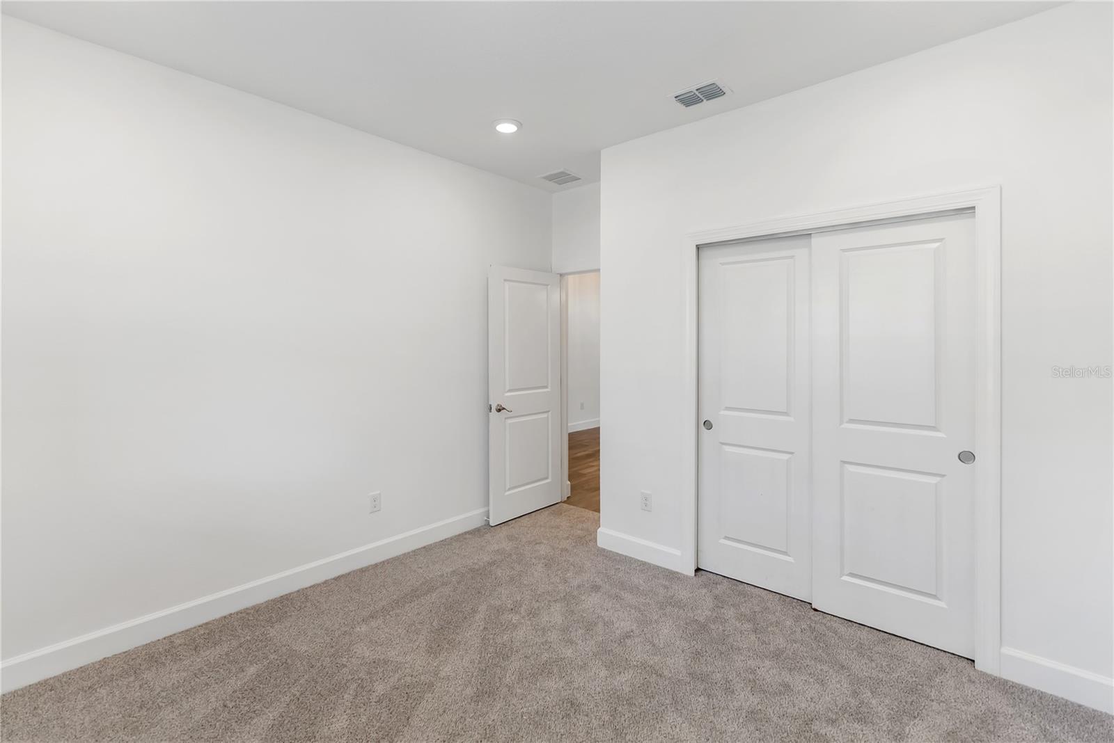 SAVANNA AT LAKEWOOD RANCH PH III 3ABD - Residential