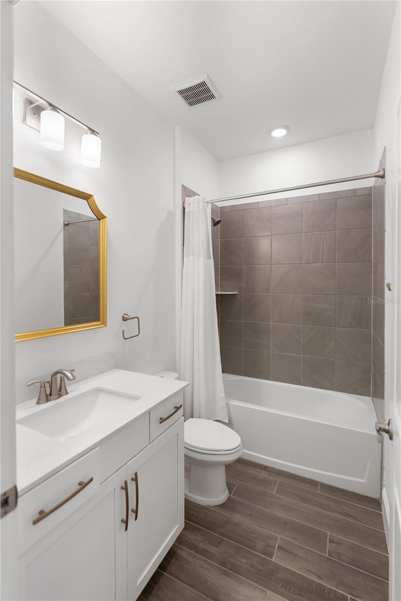 SAVANNA AT LAKEWOOD RANCH PH III 3ABD - Residential