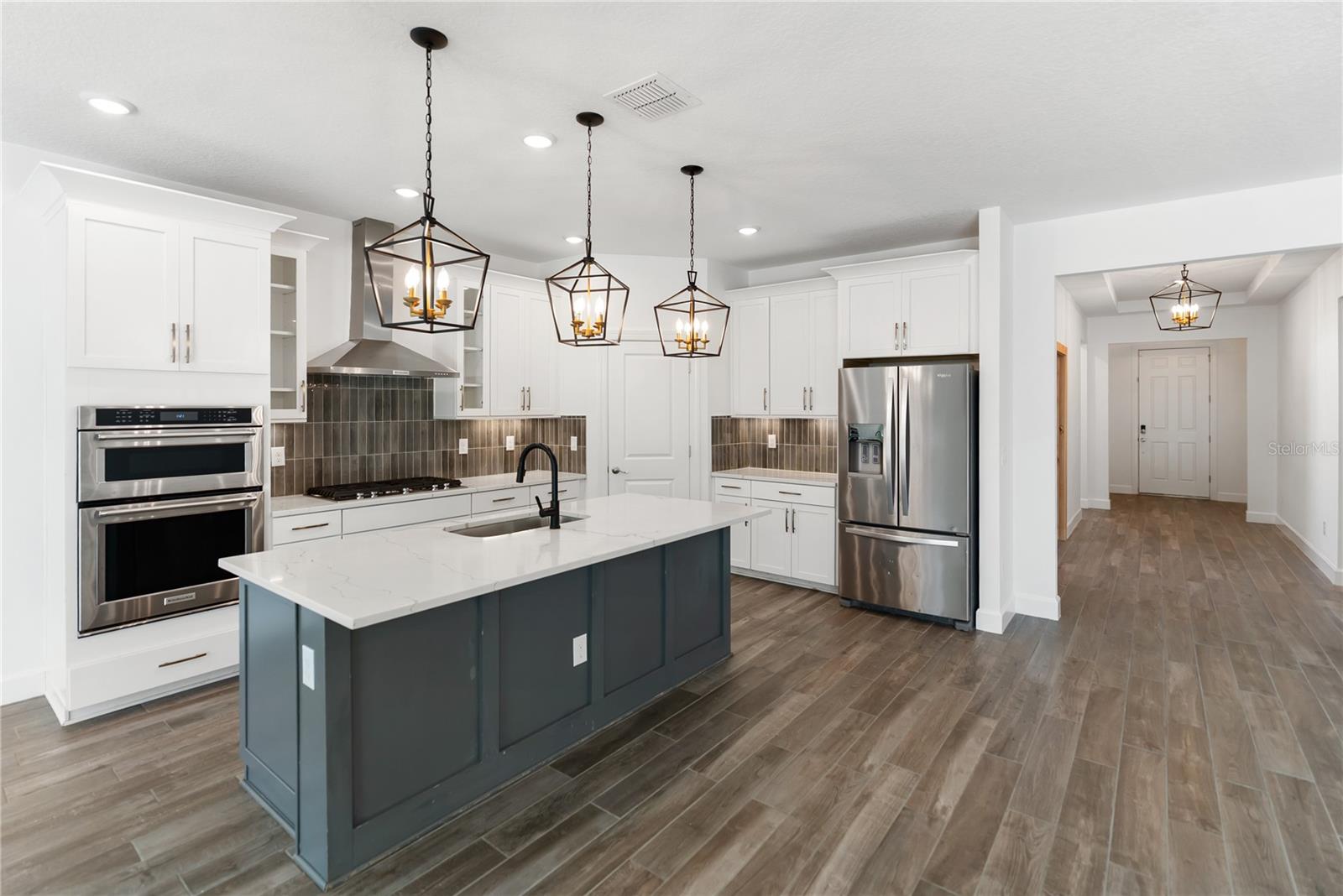 SAVANNA AT LAKEWOOD RANCH PH III 3ABD - Residential