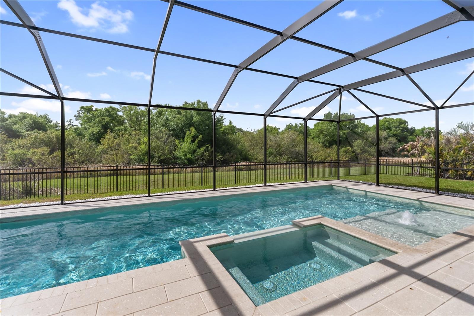 SAVANNA AT LAKEWOOD RANCH PH III 3ABD - Residential