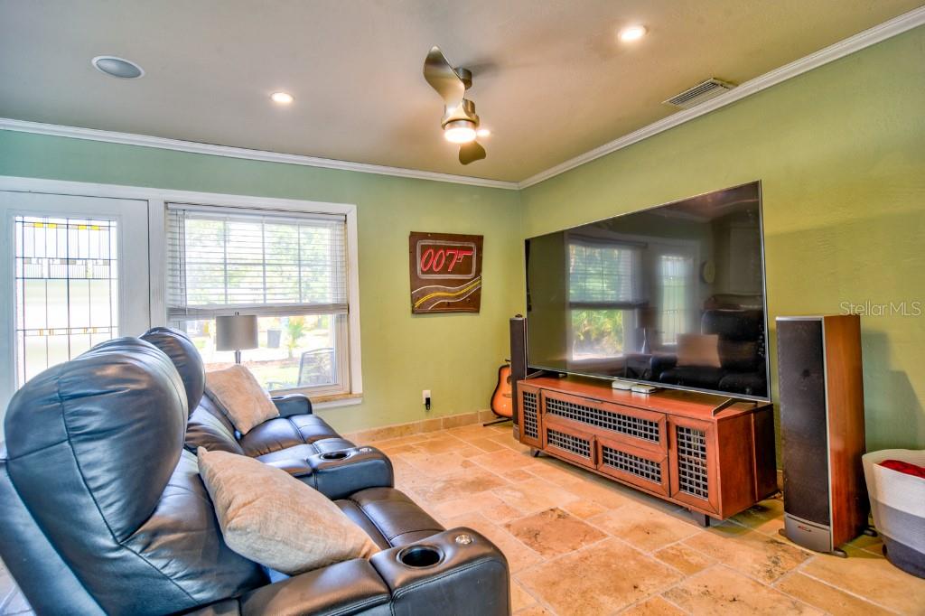 6912 14TH STREET N 6912