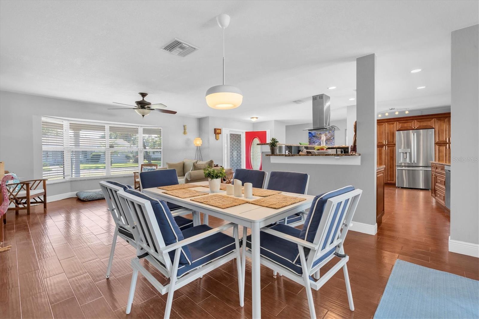 MAXIMO MOORINGS - Residential