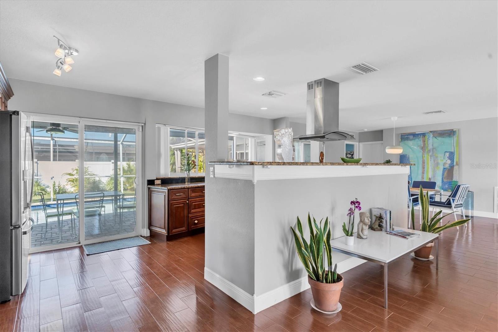 MAXIMO MOORINGS - Residential