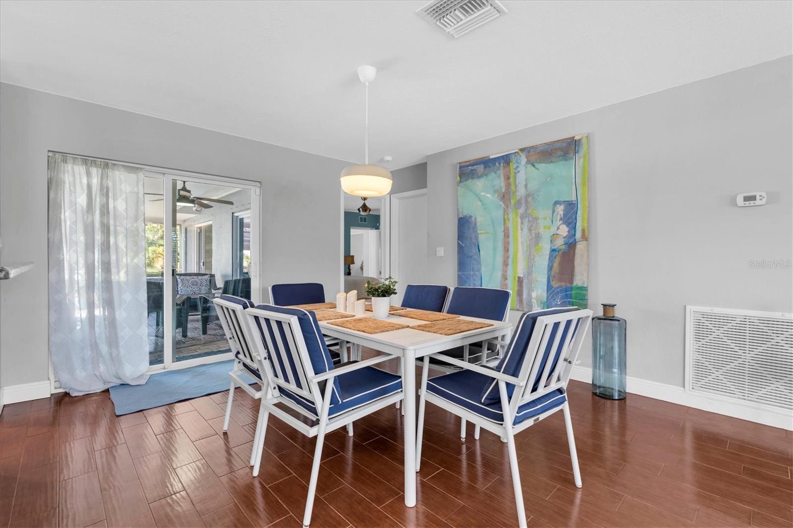 MAXIMO MOORINGS - Residential