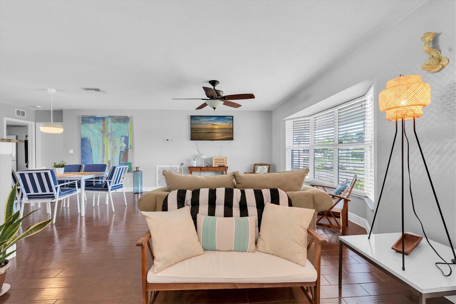 MAXIMO MOORINGS - Residential