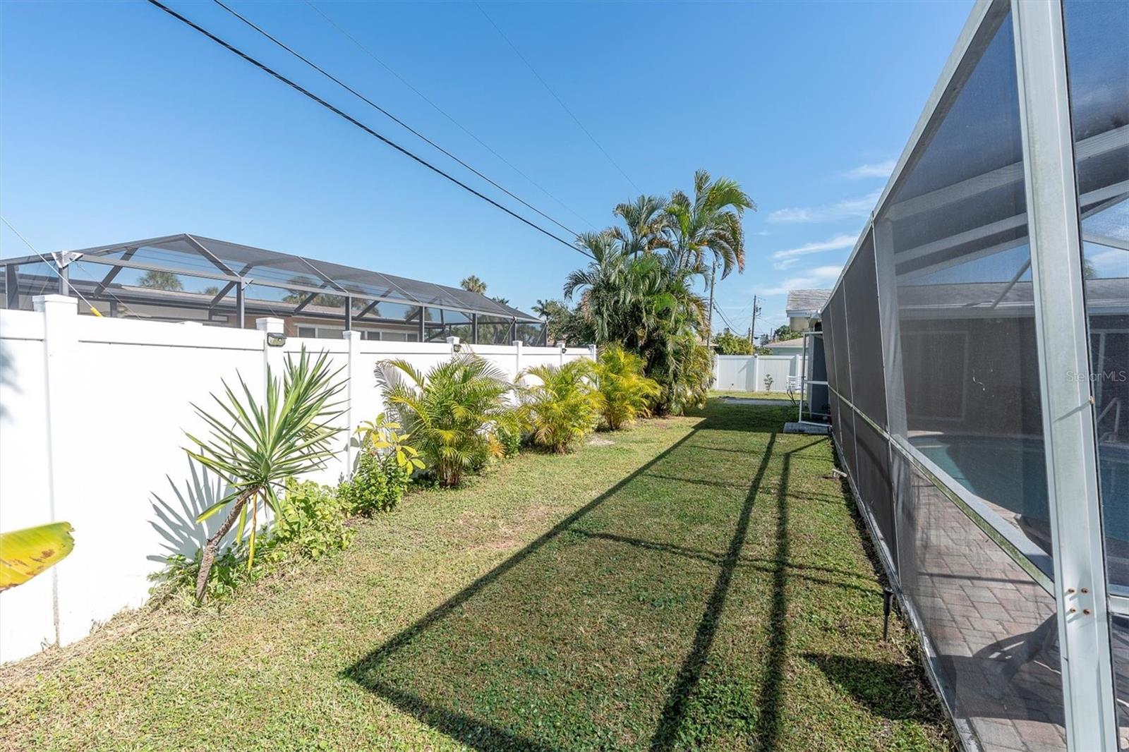 MAXIMO MOORINGS - Residential