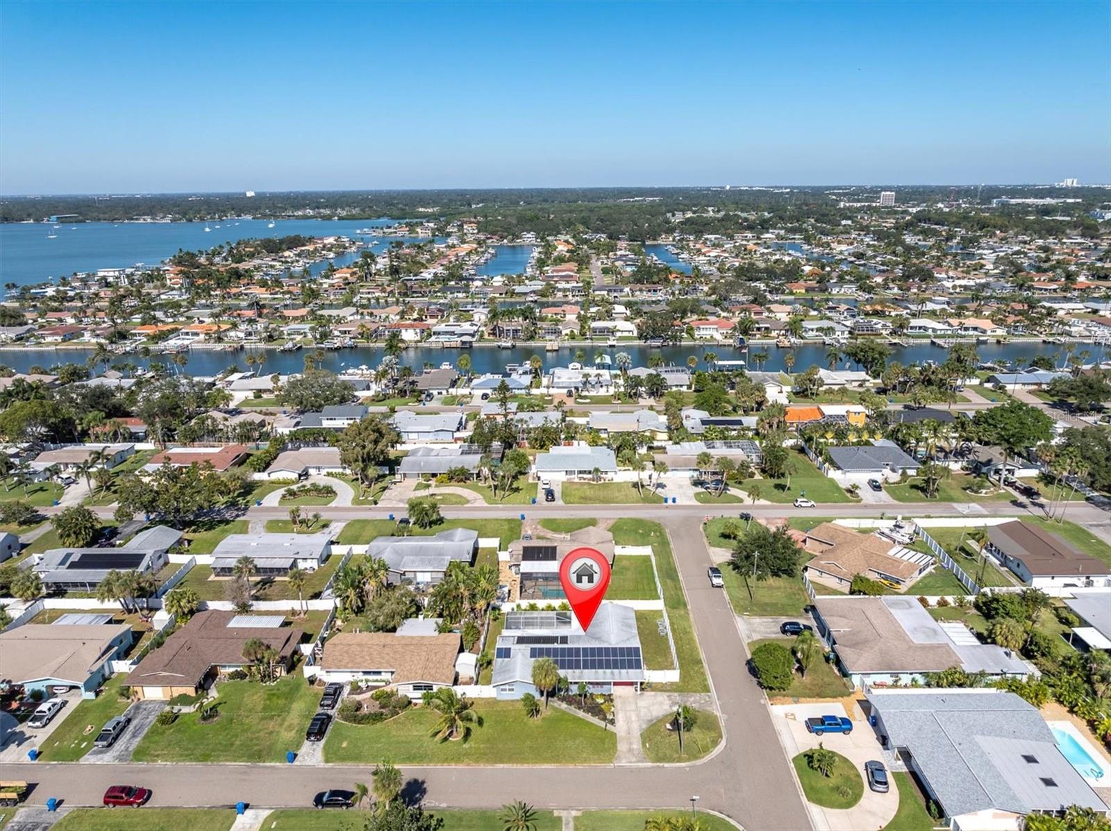 MAXIMO MOORINGS - Residential