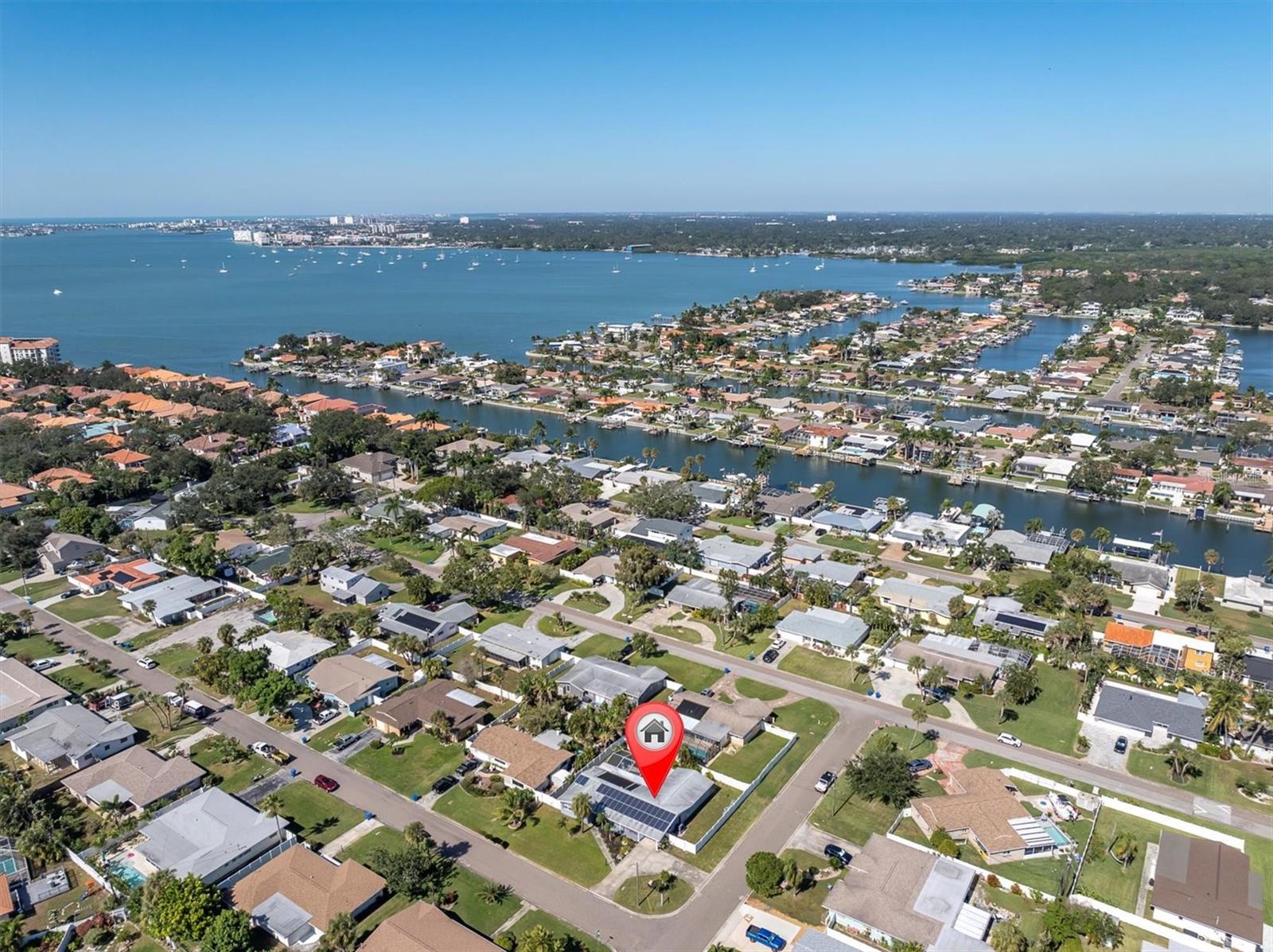 MAXIMO MOORINGS - Residential