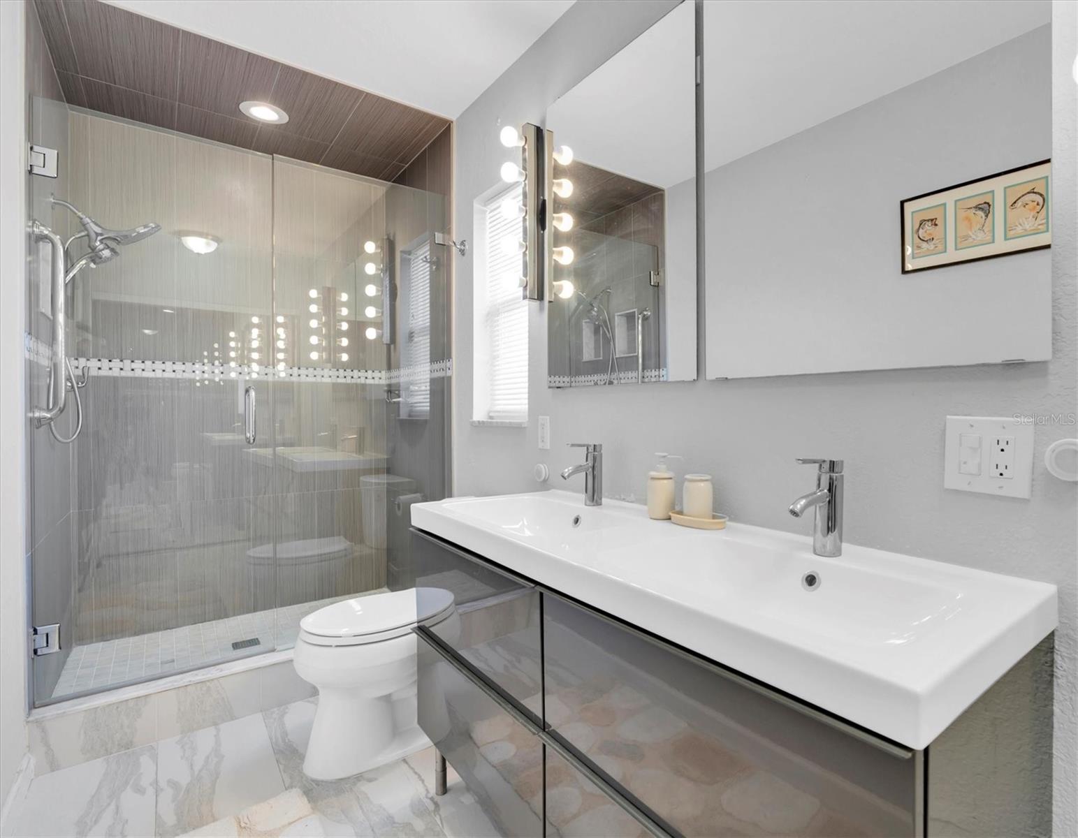 MAXIMO MOORINGS - Residential