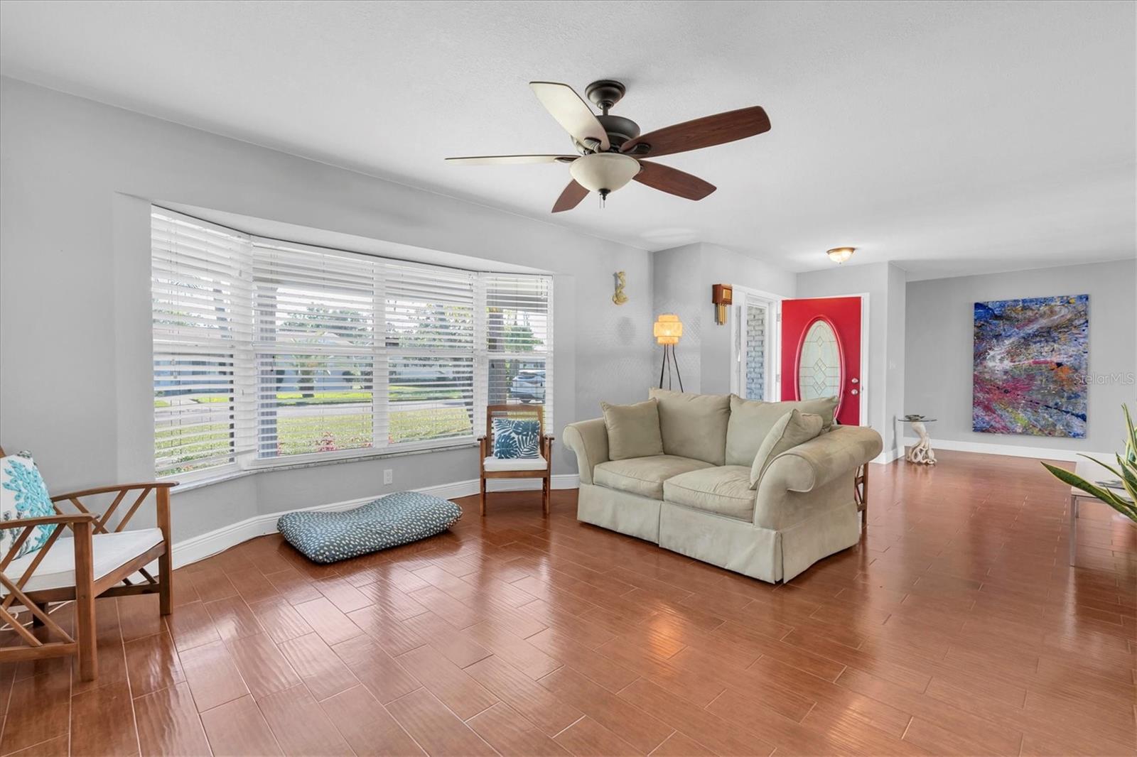 MAXIMO MOORINGS - Residential