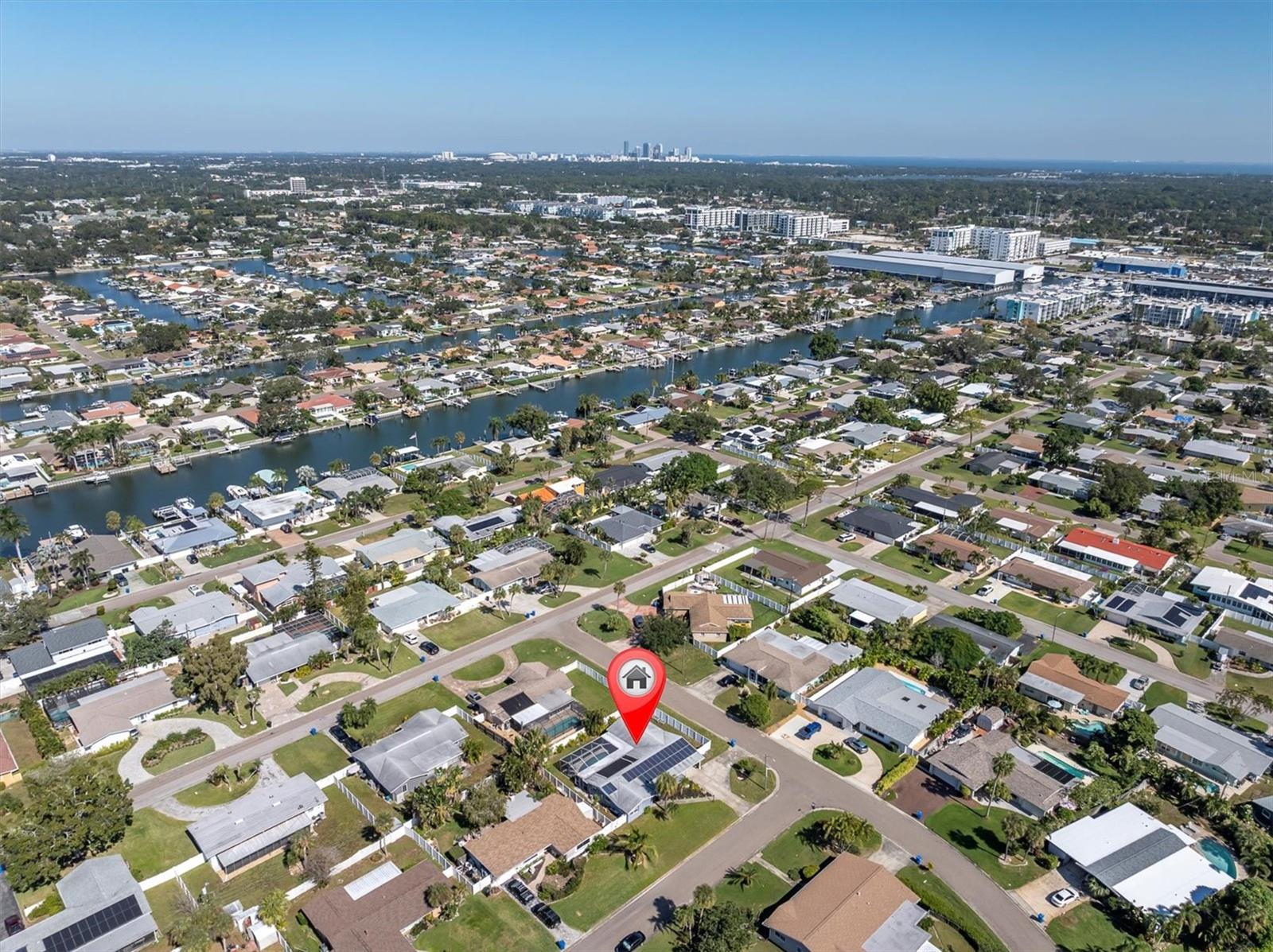 MAXIMO MOORINGS - Residential