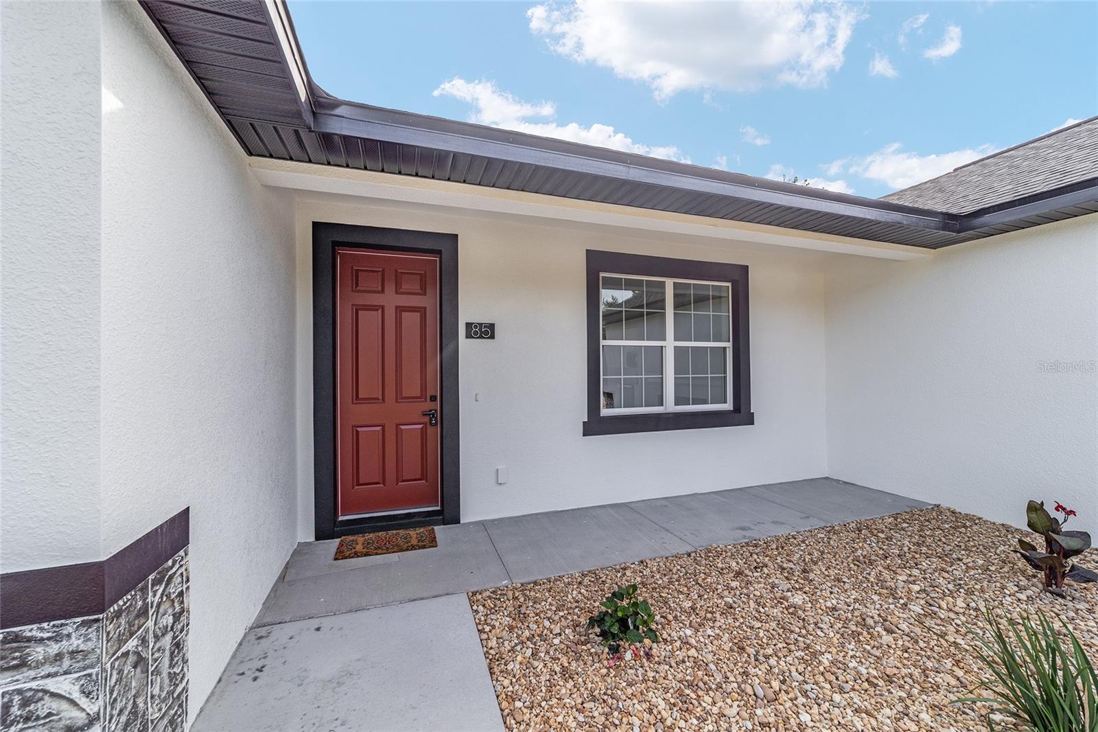 85 WILLOW ROAD