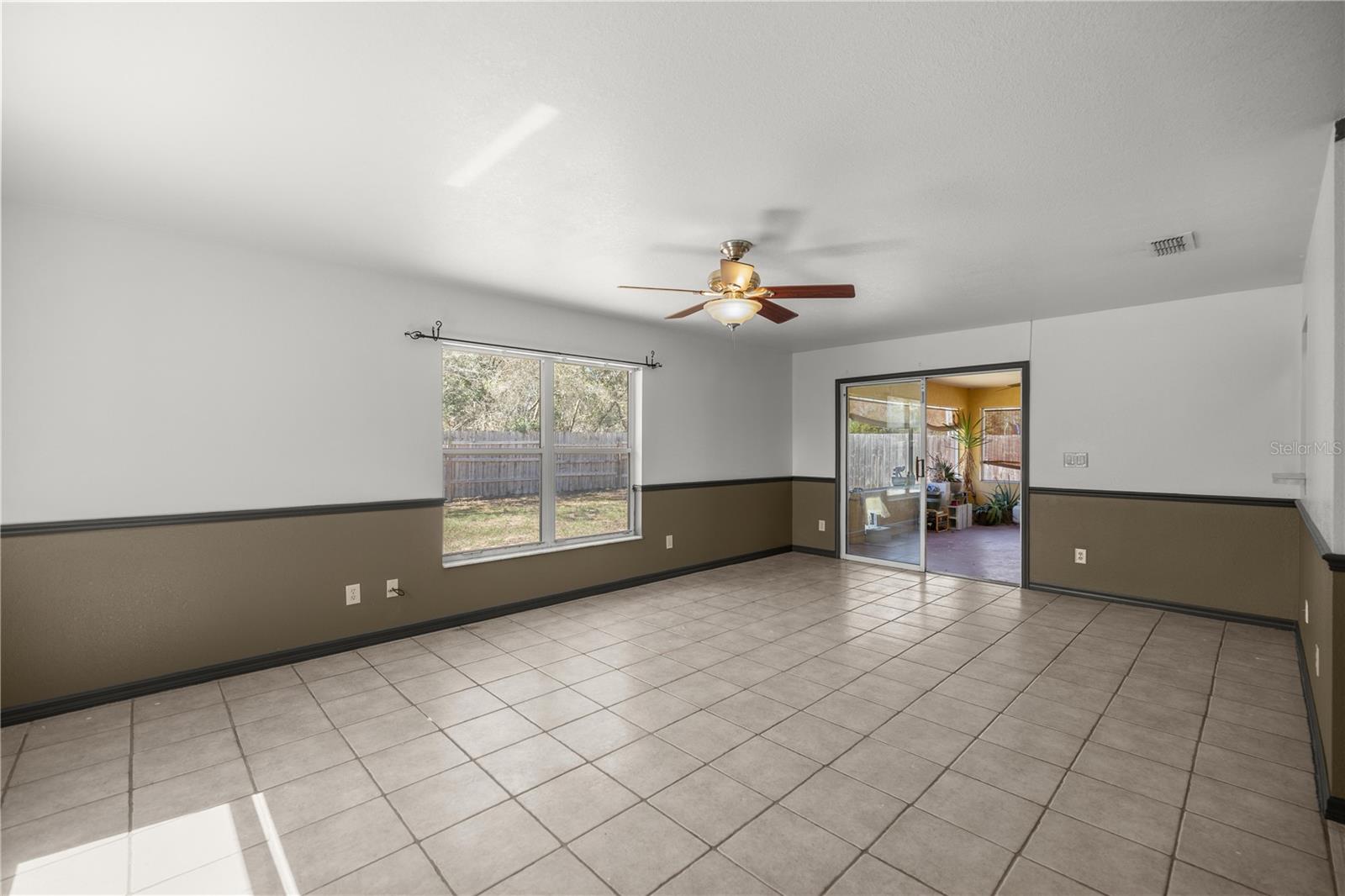 MARION OAKS UN 03 - Residential