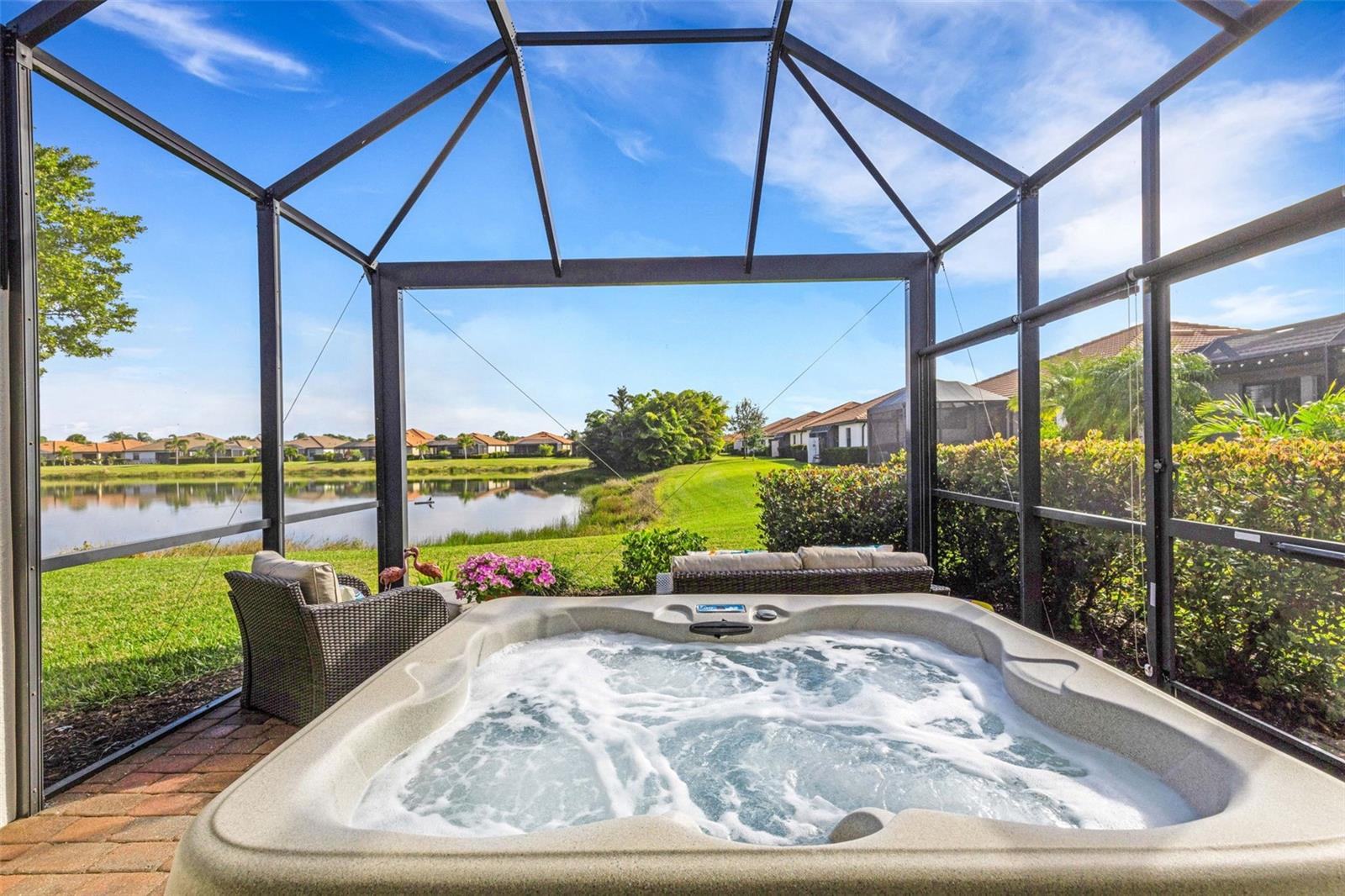 WATERCREST UN 1 - Residential