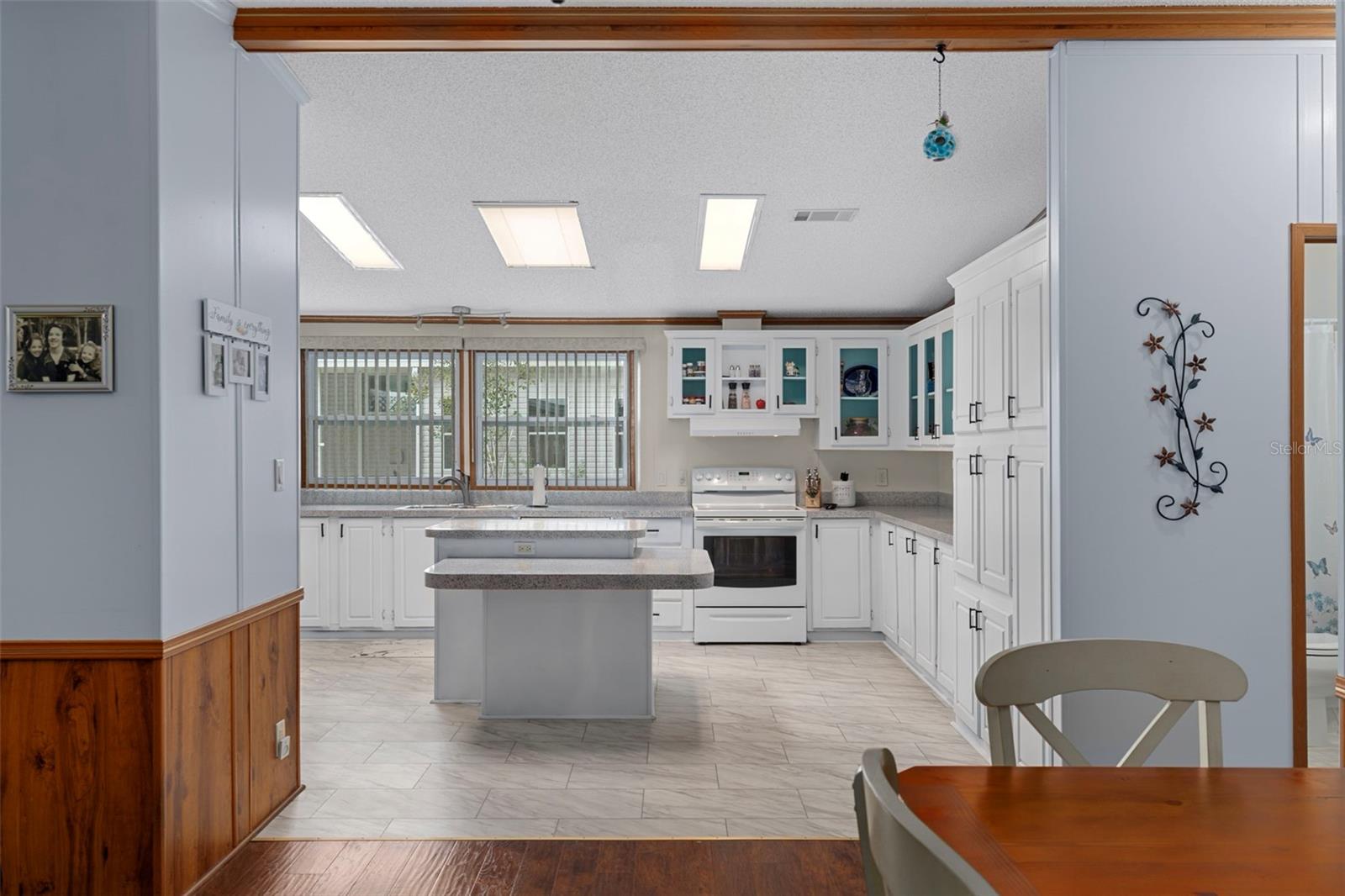 BROOKRIDGE COMM - Residential