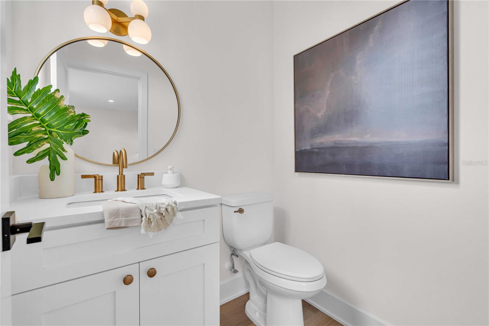 THE HARPER AND THE SAMSON - Residential Lease