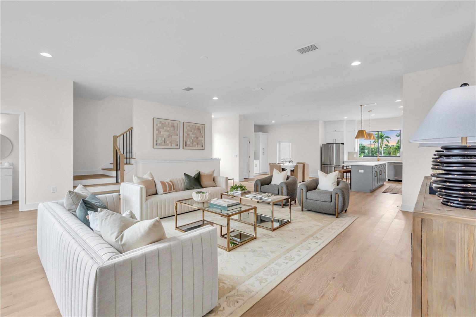 THE HARPER AND THE SAMSON - Residential Lease