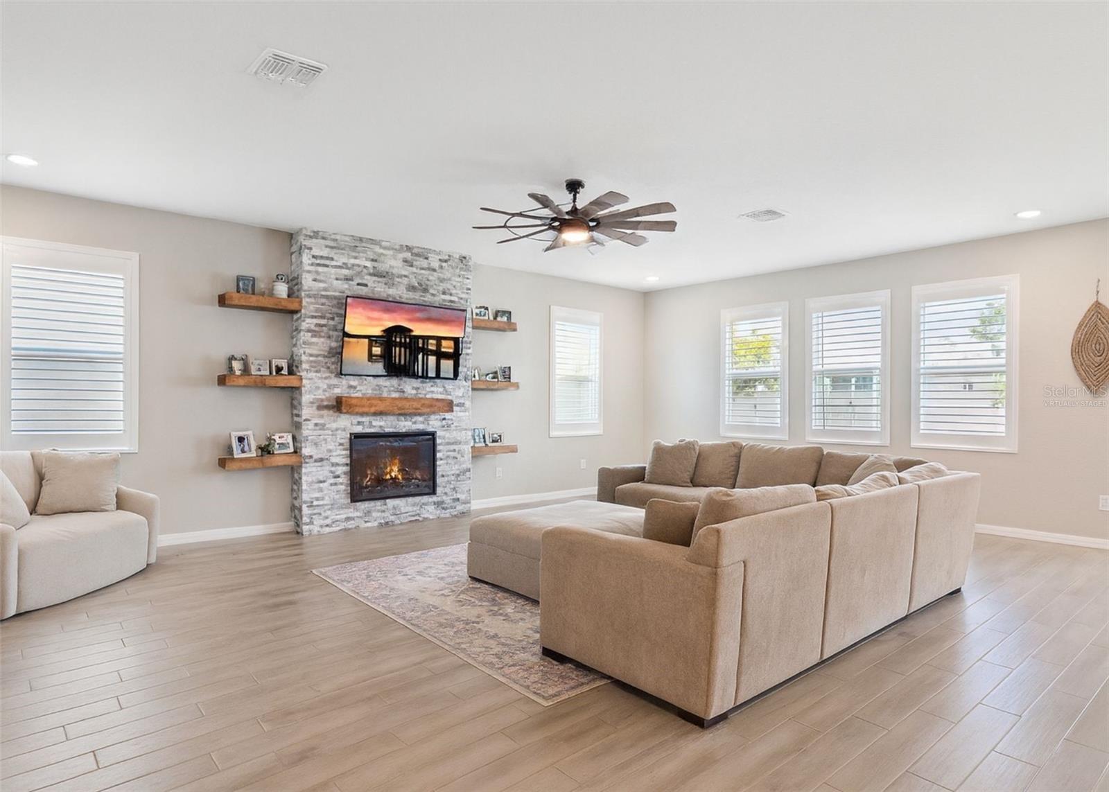 RED EMBER NORTH - Residential