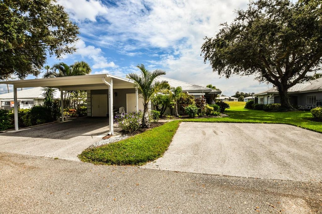 Photo of 208 Cerromar Way S #26, Venice, FL 34293 (MLS # N6140939)